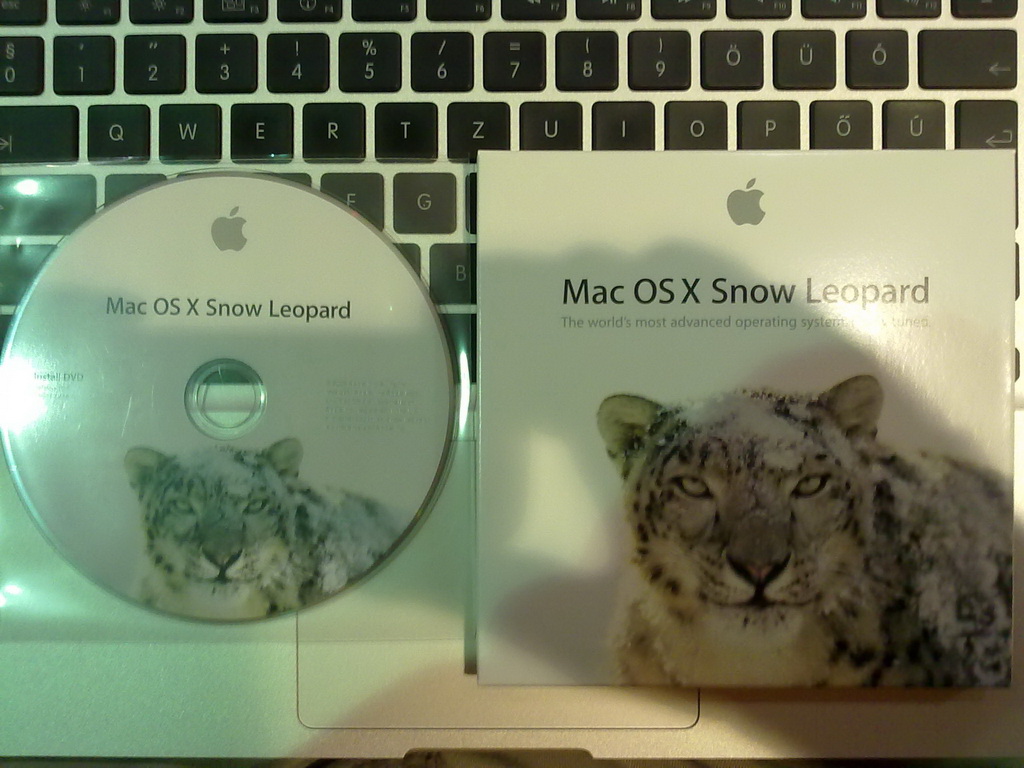 Image result for Snow Leopard 10.6 - Retail DVD