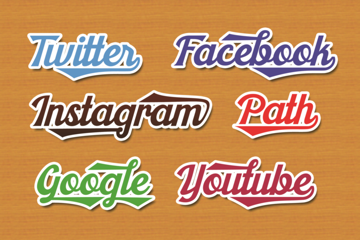 Creativemarket_Khadija_Script_107322_cap02